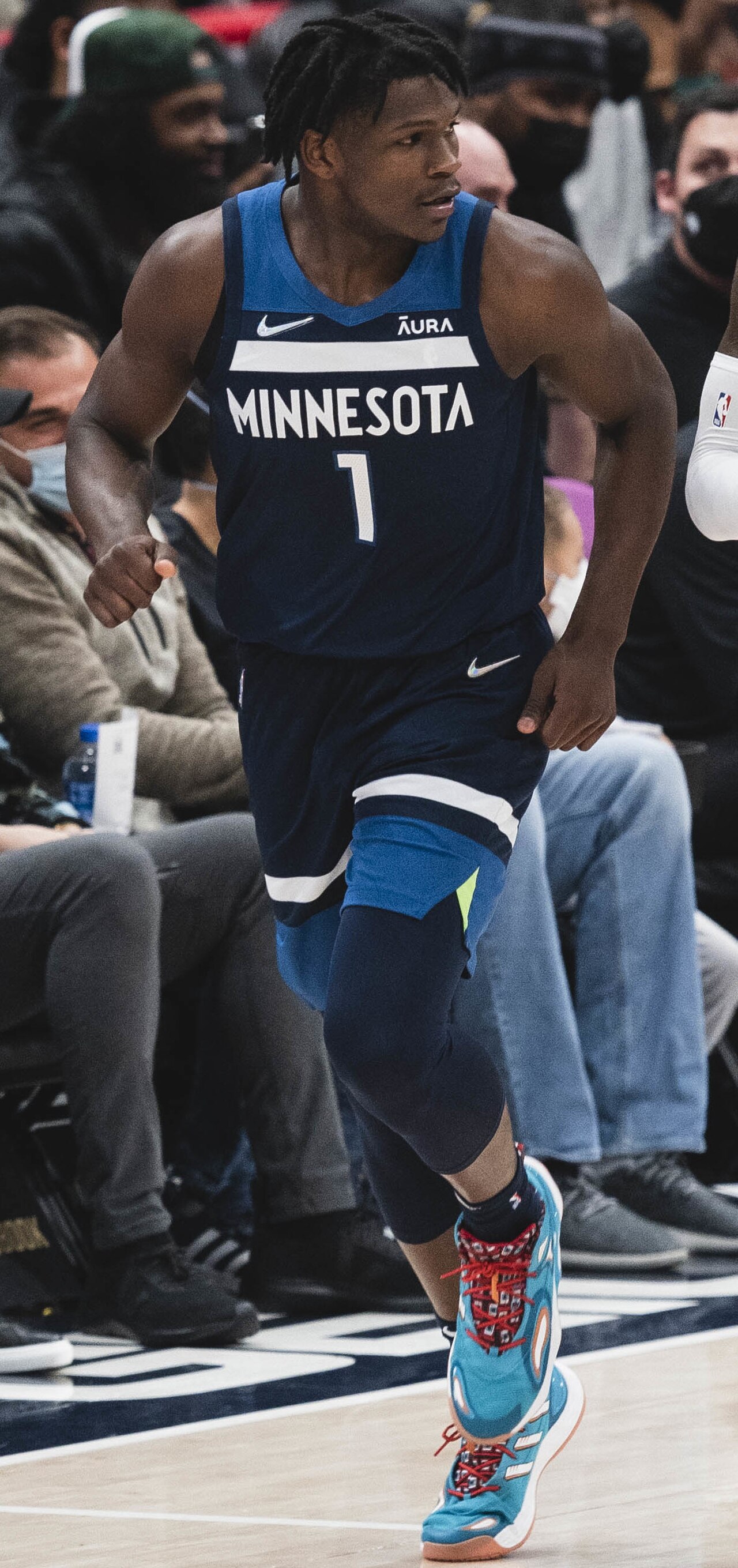 NBA Injury Wire: Jalen Williams and Edwards Sidelined; No. 1 Pick Dybantsa Cleared for Debut